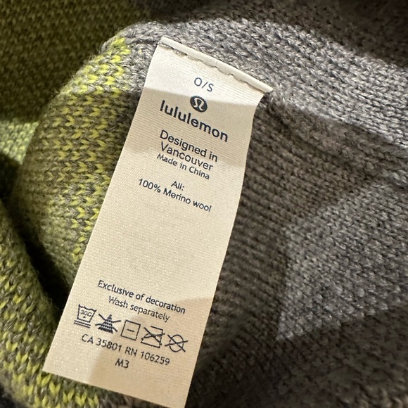 Lululemon hat - Picture 4 of 4